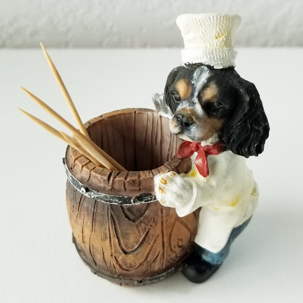 Dog toothpick holder